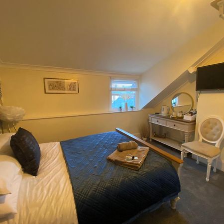 Butterfly Guest House 波斯考尔 外观 照片