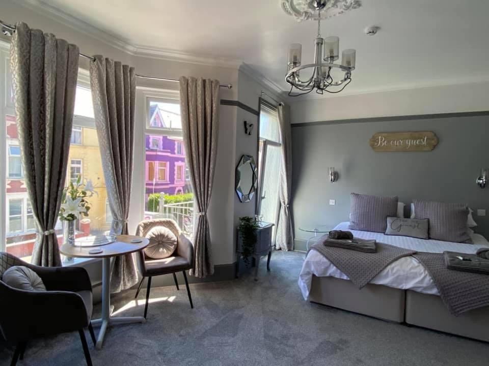 Butterfly Guest House 波斯考尔 外观 照片