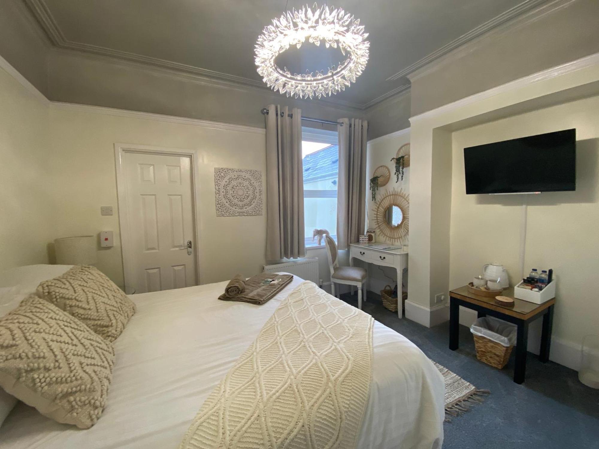 Butterfly Guest House 波斯考尔 外观 照片